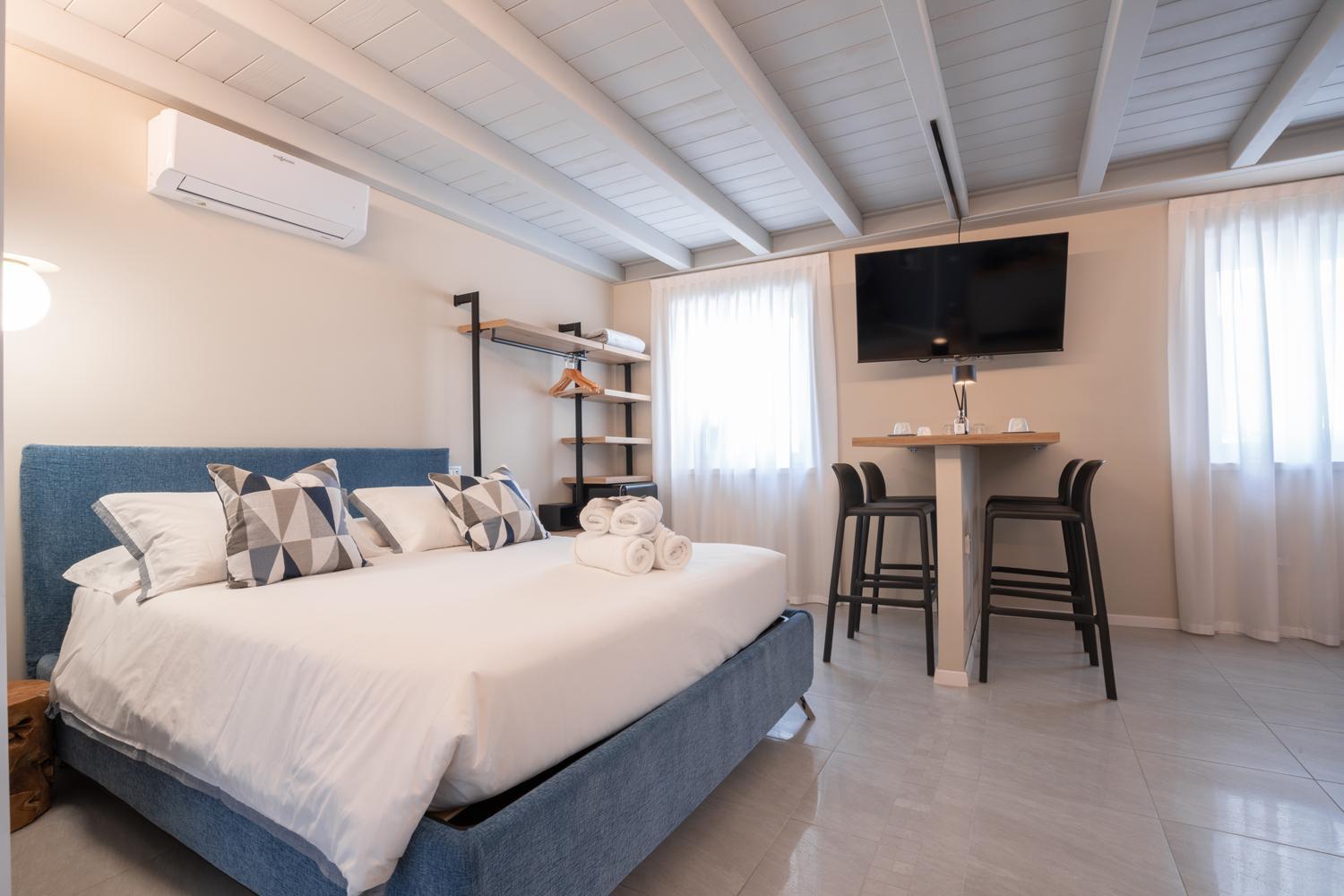 Es Rooms And Apartments Torbole Sul Garda Exterior foto